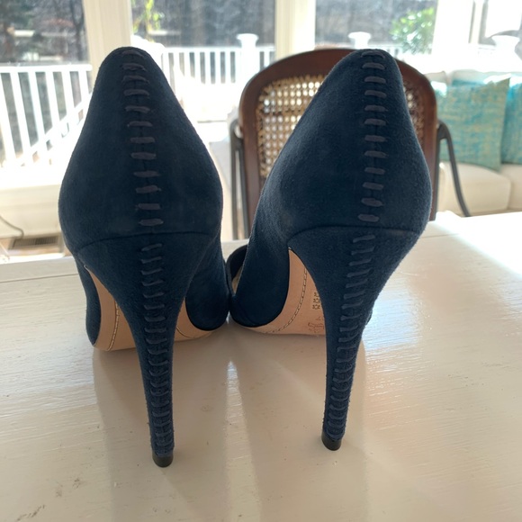 Alice + Olivia Shoes - Never worn classic suede Alice + Olivia pumps